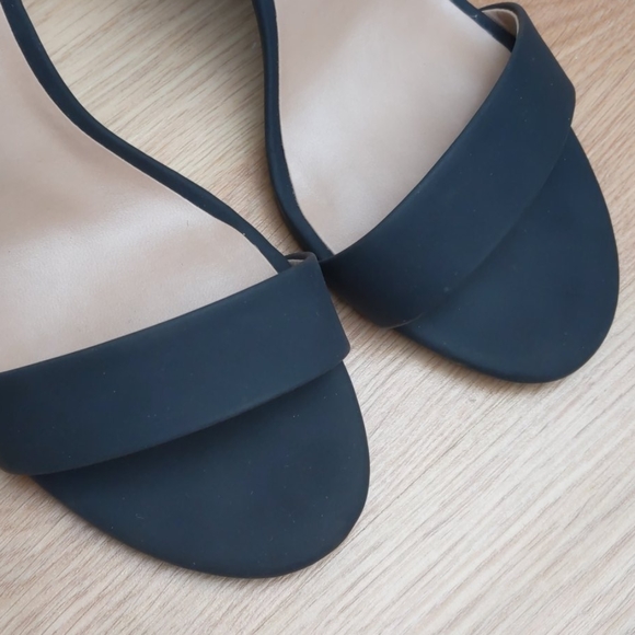 NEW Call it Spring, Black Chunky Ankle Strap Heels - Picture 5 of 8